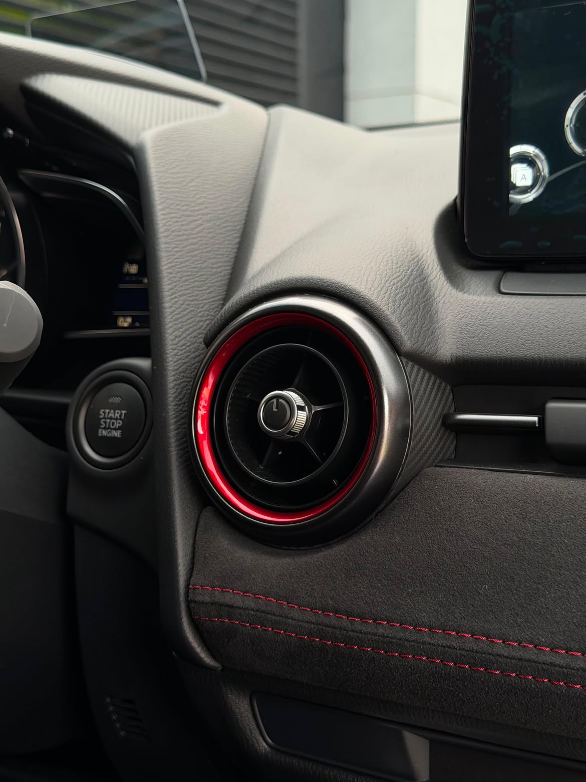 🚘 MAZDA 2 CARBON EDITION – 2026 🇦🇪✨ – Image 5
