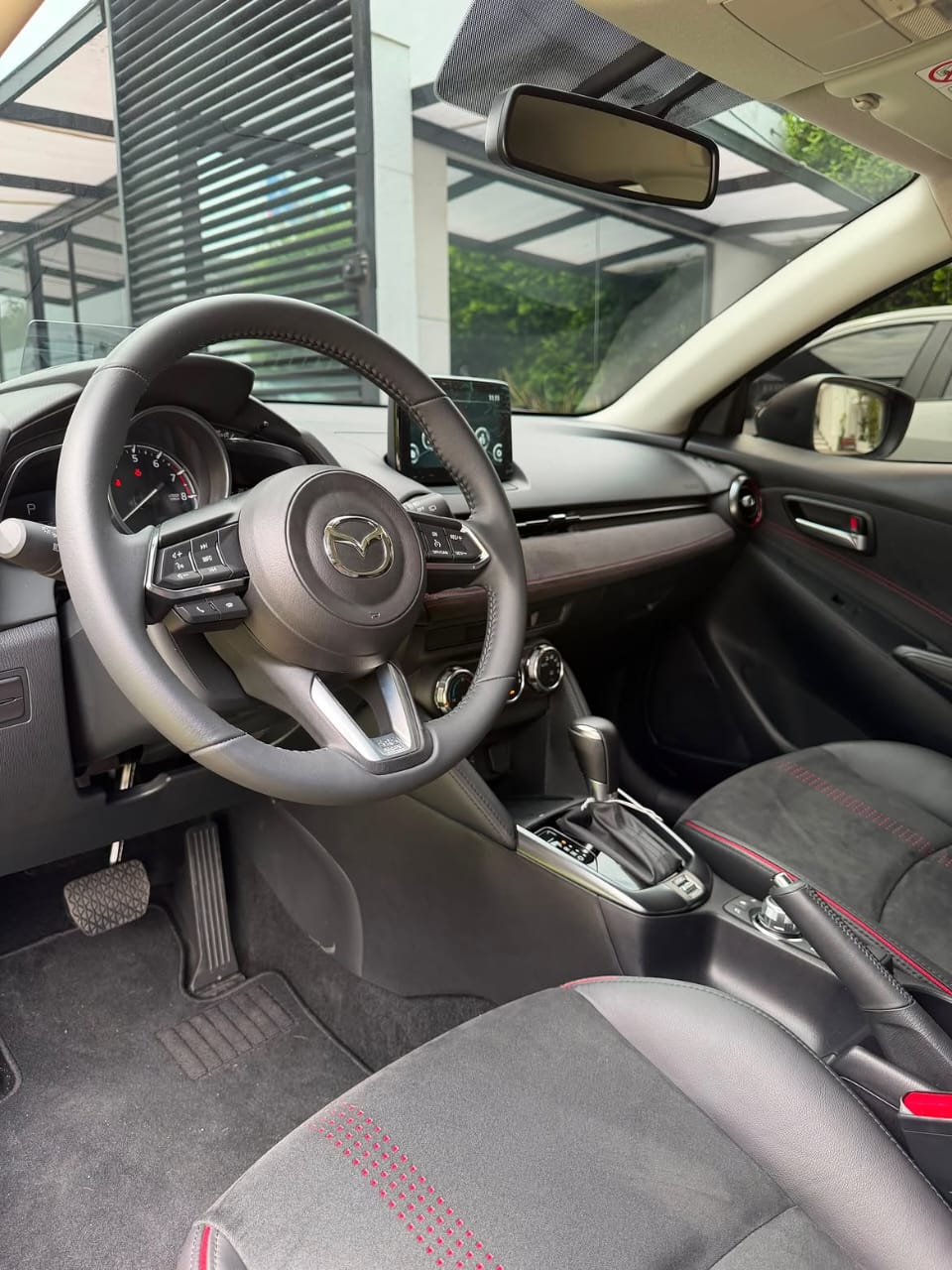 🚘 MAZDA 2 CARBON EDITION – 2026 🇦🇪✨ – Image 8