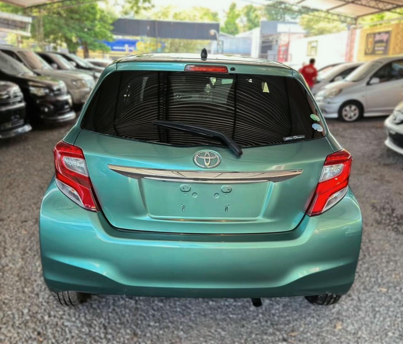 🚘 TOYOTA VITZ 2015 🚘 – Image 5